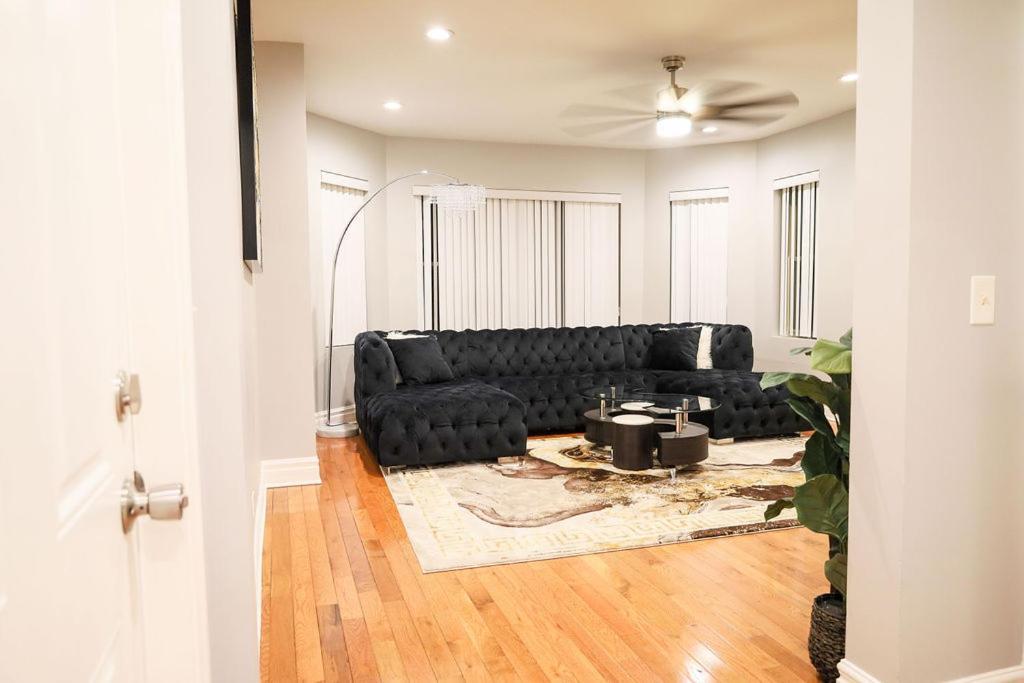 Gorgeous 4Bdr In Chicago,15Mins From Dwtnアパートメント エクステリア 写真